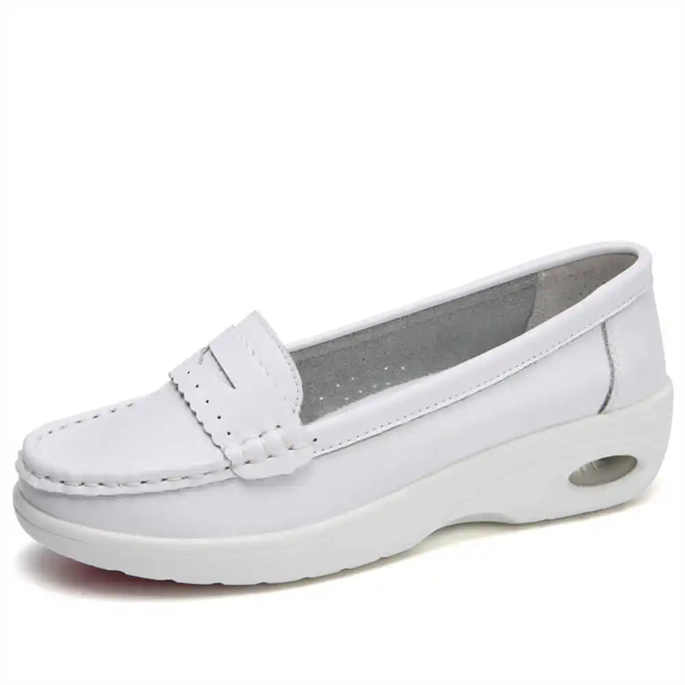 Thick Sole Slipon White Traine - Useful Tech Accessories Gifts For Husband บทวิจารณ์และราคา