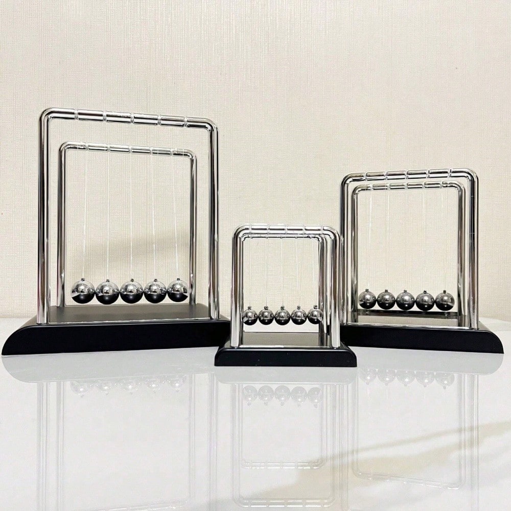Black Metal Newton's Cradle Ba - Tech Desktop Accessories บทวิจารณ์และราคา